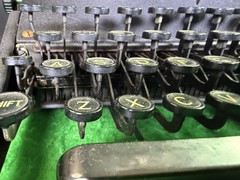 1937 Underwood Noiseless Portable Typewriter – USA Antique, Keys Move, As Is