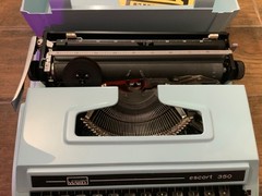 Manual Typewriter – Montgomery Ward Escort 350 – Baby Blue Case – Works Great