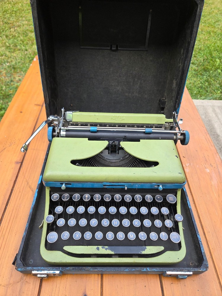 Rare 1940s Royal Model A Quiet Typewriter Green Blue Color