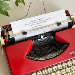 Olympia Splendid 33 Typewriter | 1960s Germany | red | maintained | UPS Express