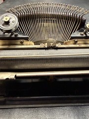 Bing No. 2 Portable Typewriter 1920s Rare Vintage with Metal Shell Case Nice