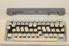 Vintage Collectible Royal 440 Mechanical Manual Typewriter 1967 Working Gray
