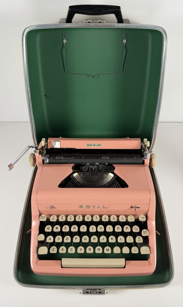 Rare! Original 1957 Vintage PINK Royal Quiet DeLuxe Portable Typewriter w/ Case