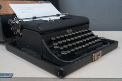 1938 Royal U Model Mercury Portable Manual Typewriter w/ Case
